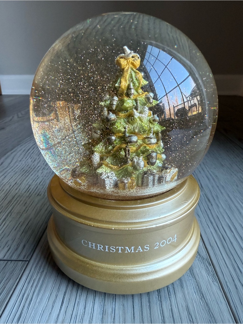 Vintage Martha Stewart Everyday 2004 Snow Globe With Box